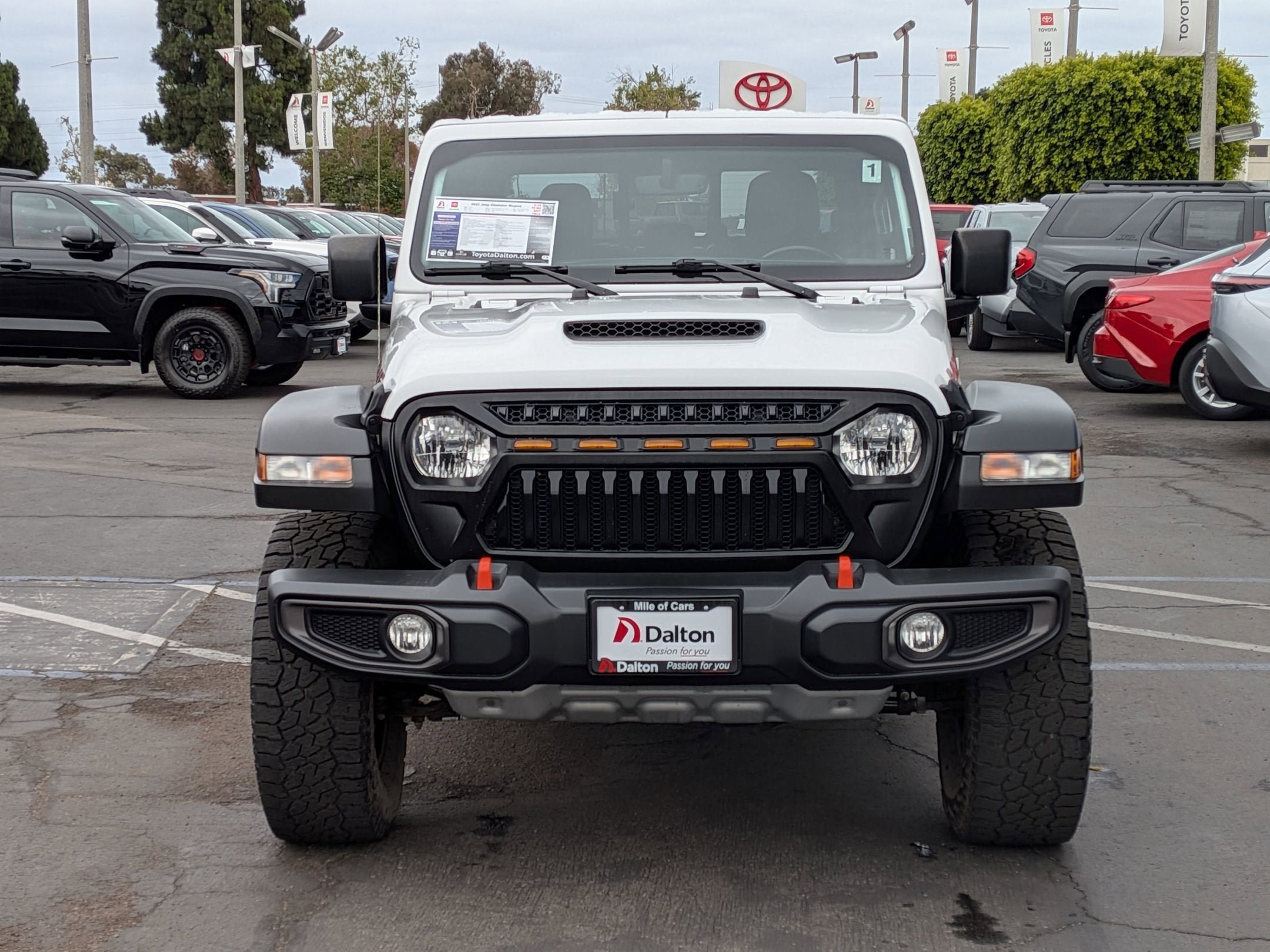 Used 2022 Jeep Gladiator Mojave w/ Trailer Tow Package AWD/4WD image 2