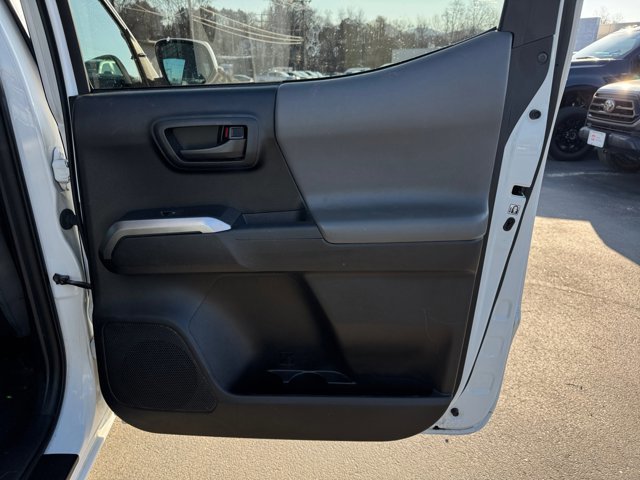 Certified 2018 Toyota Tacoma SR5 image 28