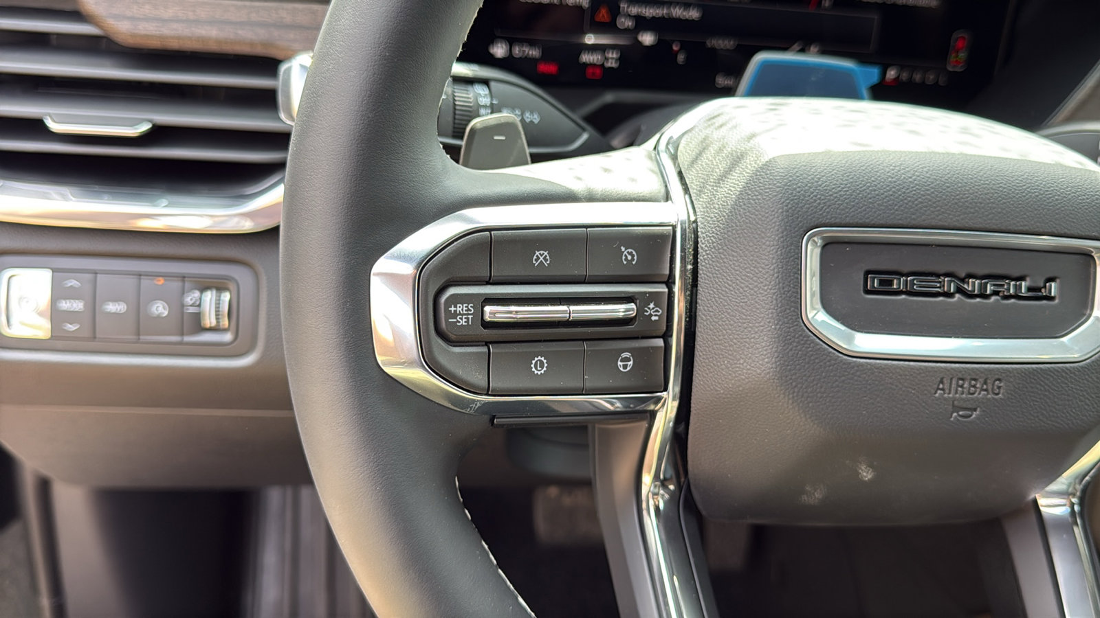 New 2026 GMC Acadia Denali Ultimate image 10