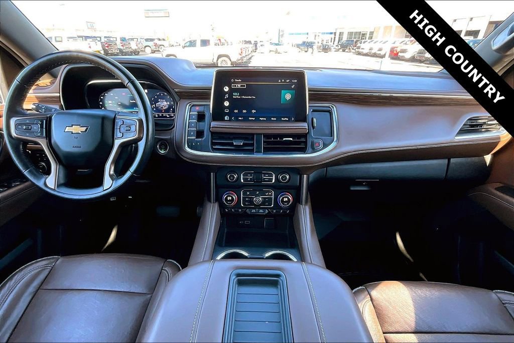 Used 2022 Chevrolet Suburban High Country AWD/4WD image 7