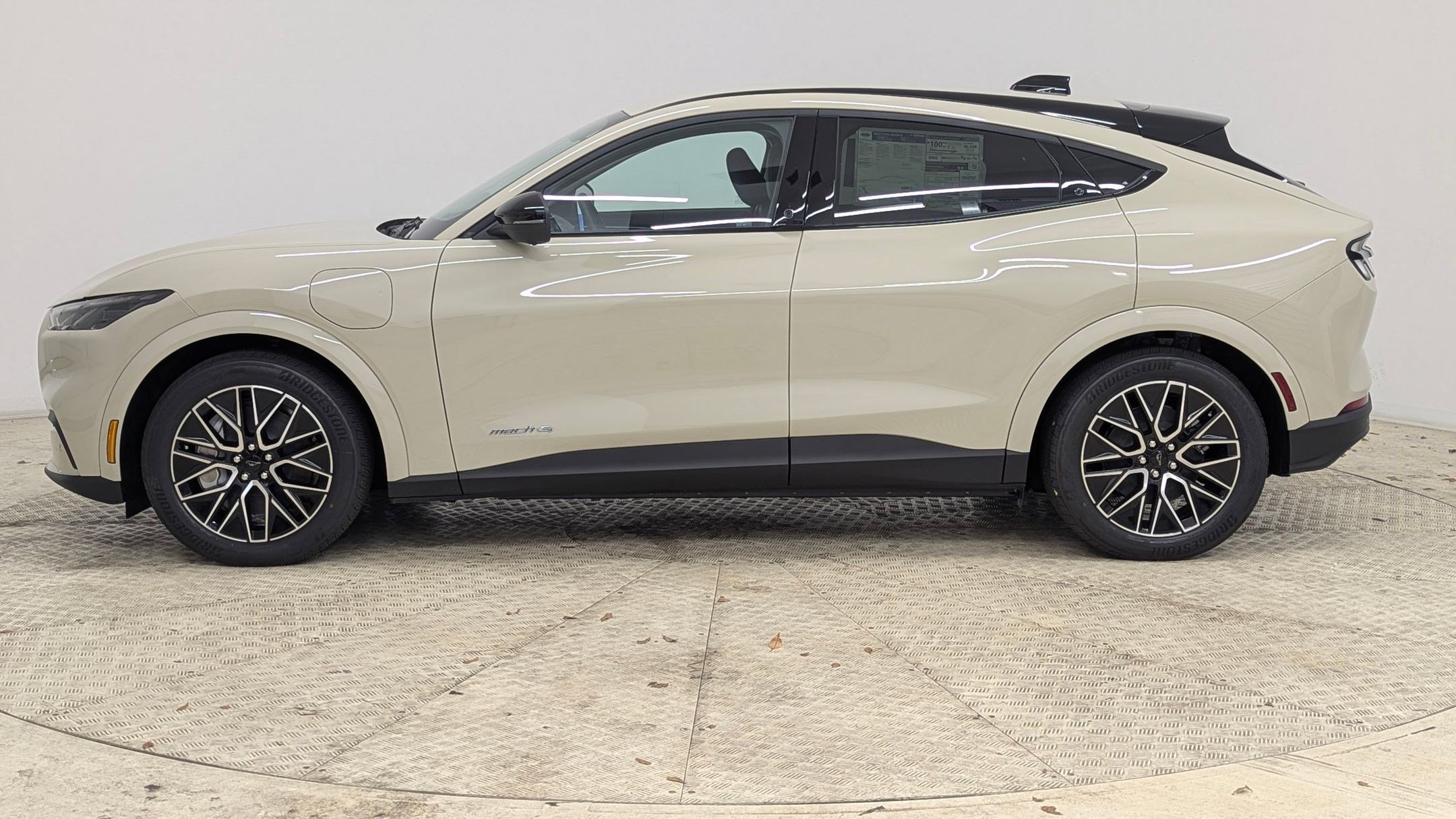 New 2025 Ford Mustang Mach-E Premium video 2