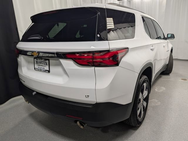 Used 2023 Chevrolet Traverse LT w/ LT Premium Package image 3