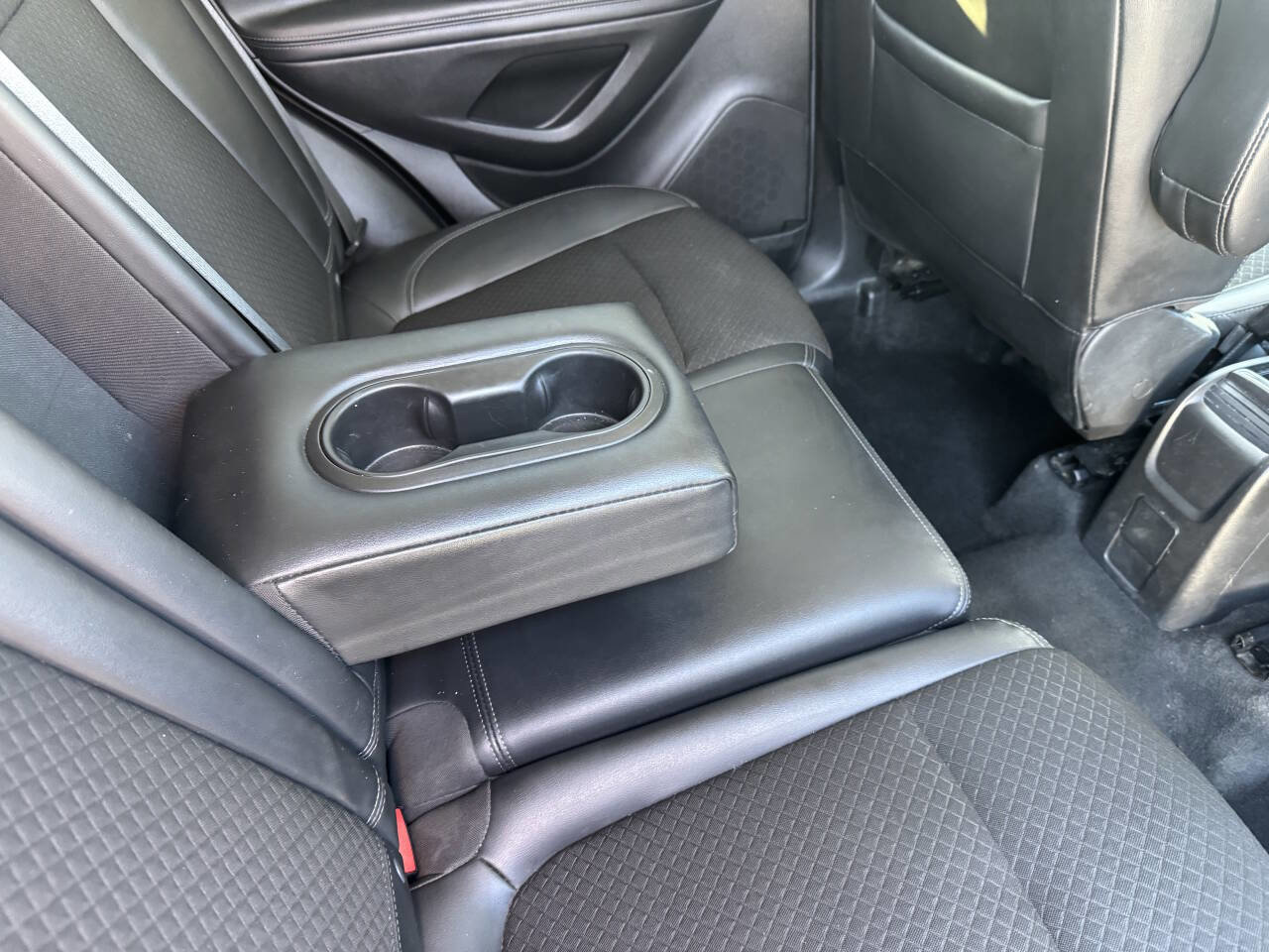 Used 2018 Buick Encore Sport Touring image 14