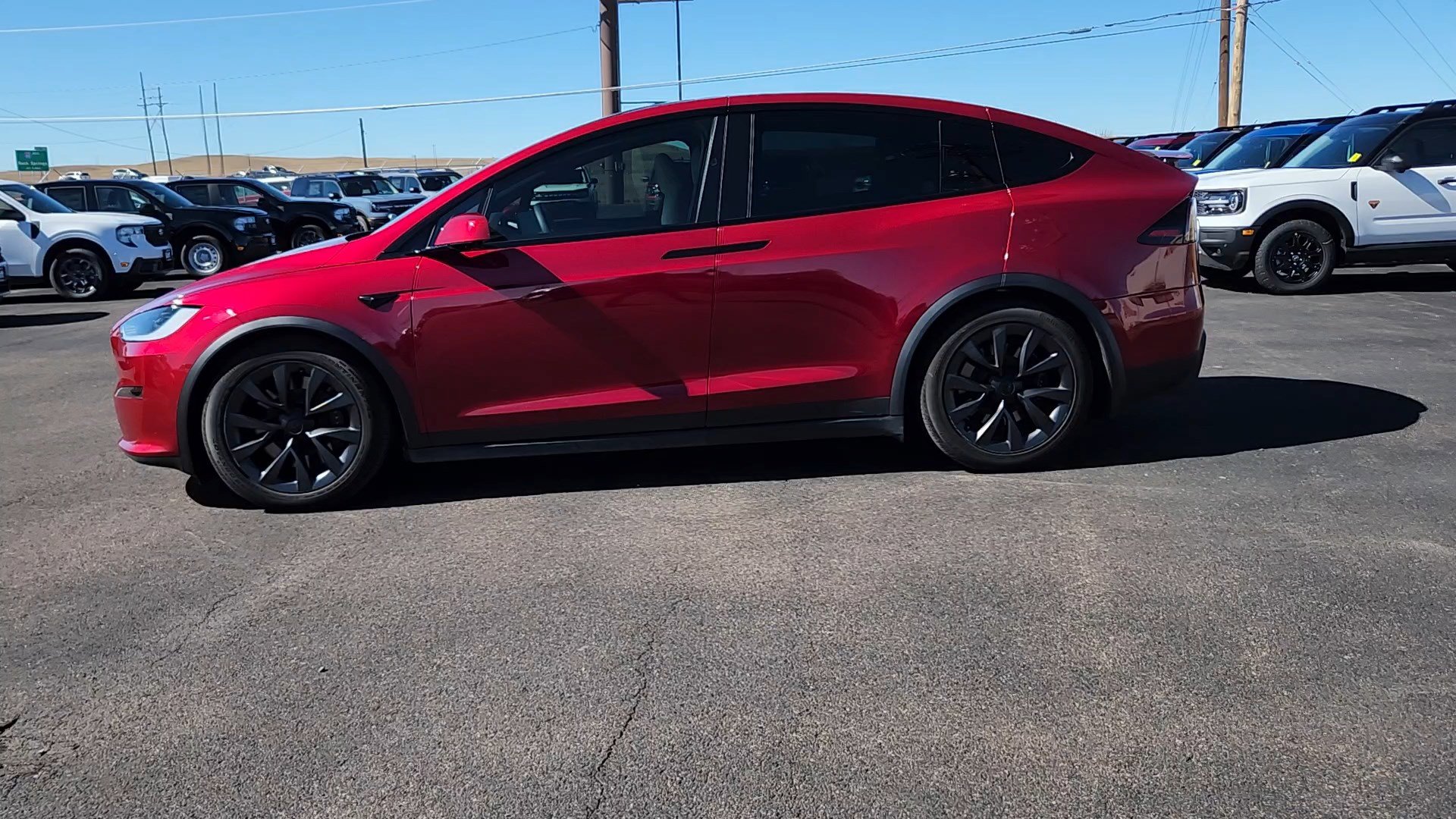 Used 2025 Tesla Model X image 2