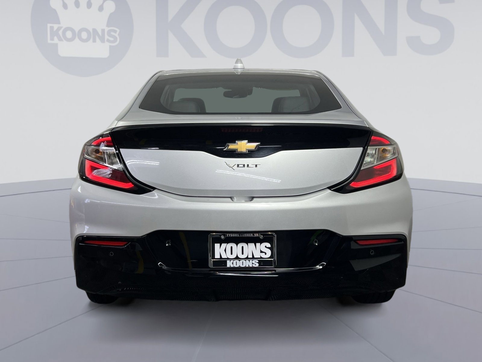 Used 2017 Chevrolet Volt Premier w/ Driver Confidence II Package image 5