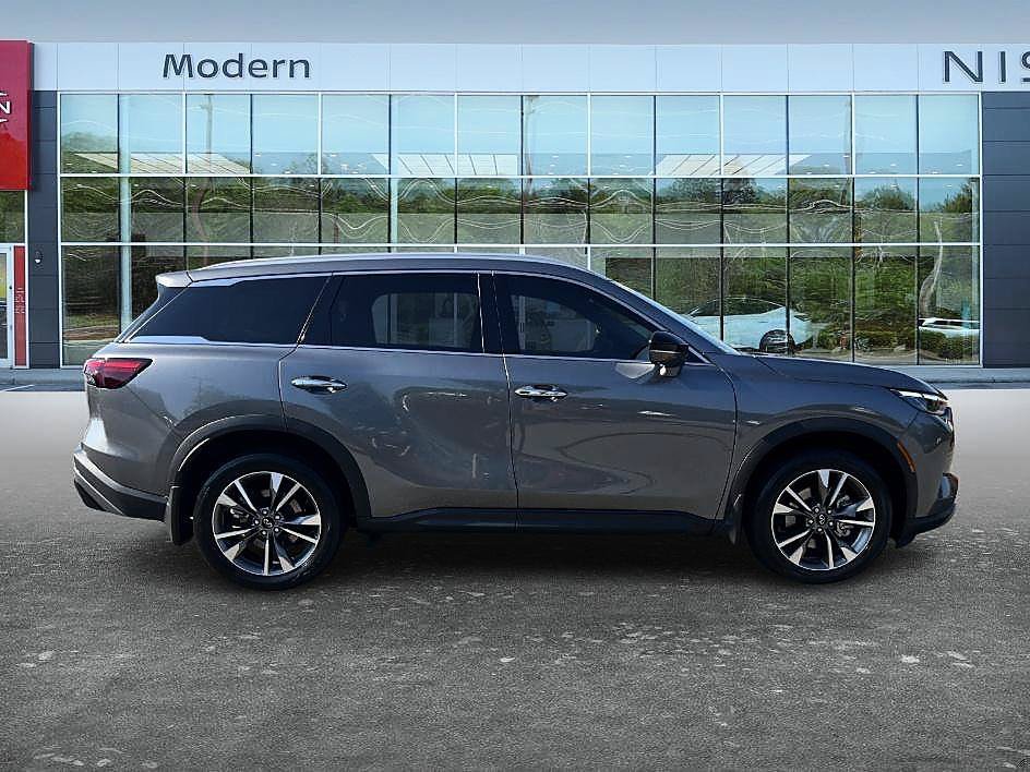 Used 2023 INFINITI QX60 Luxe w/ Cargo Package AWD/4WD image 4