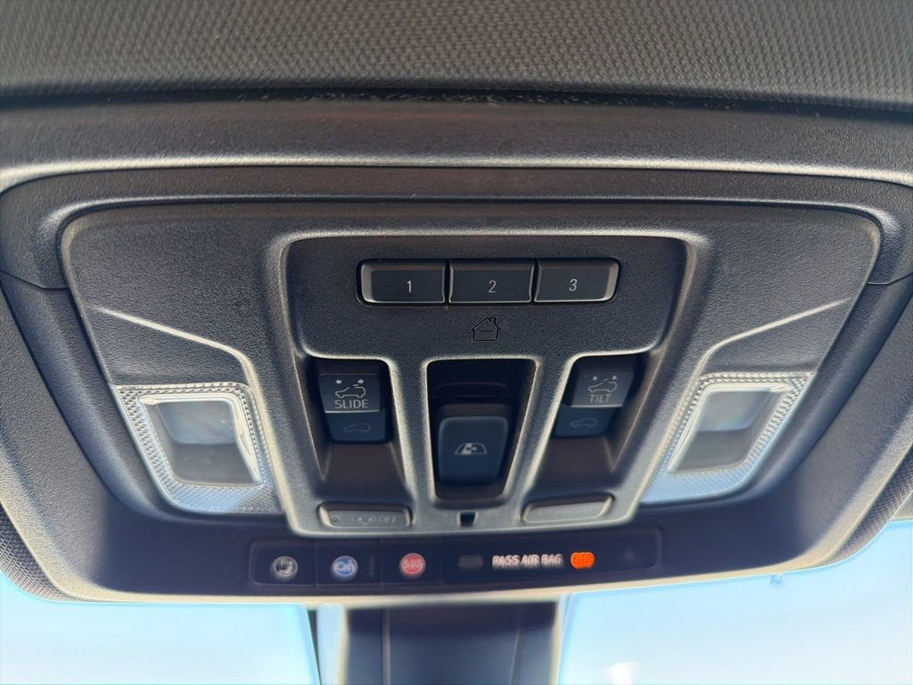 Used 2019 Chevrolet Silverado 1500 High Country w/ Technology Package image 34