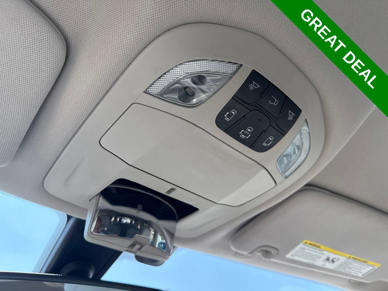 Used 2018 Chrysler Pacifica Touring-L FWD image 24