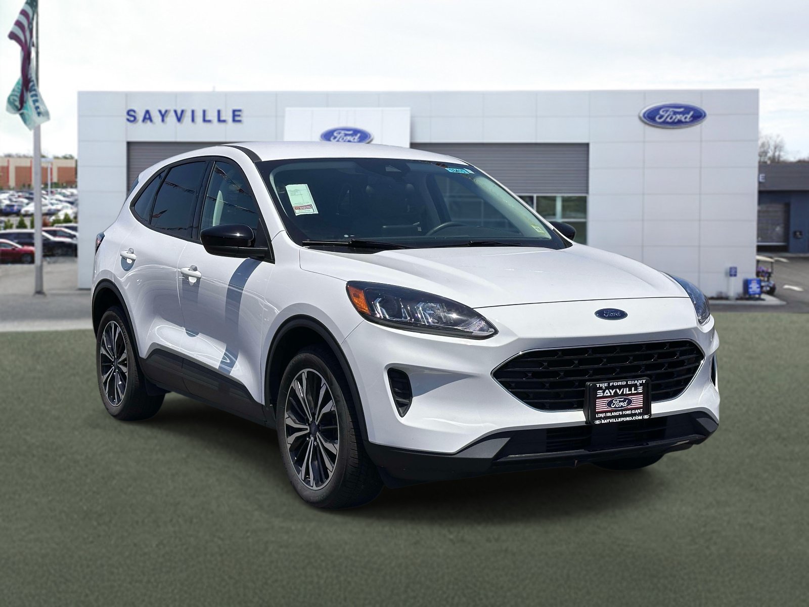 Used 2022 Ford Escape SE w/ SE Sport Appearance Package AWD/4WD image 6