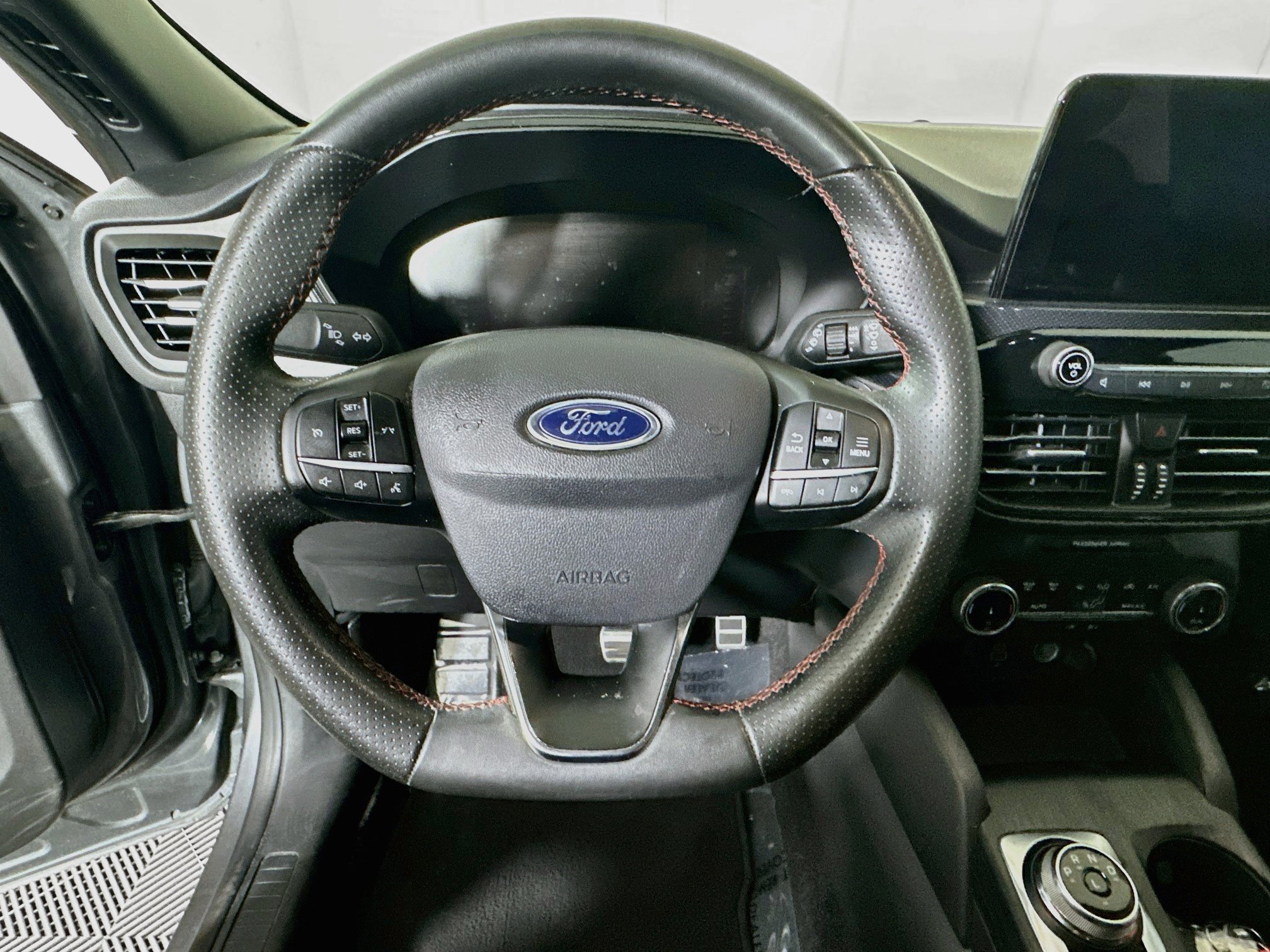 Used 2024 Ford Escape ST-Line FWD image 15
