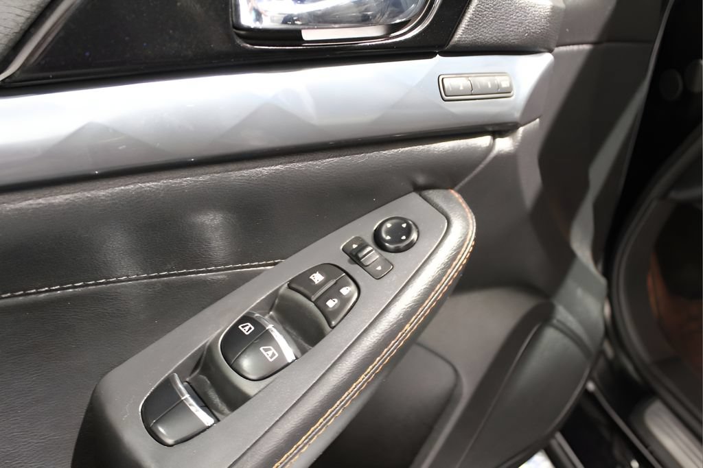 Used 2021 Nissan Maxima SR w/ Sport Mat Group FWD image 9