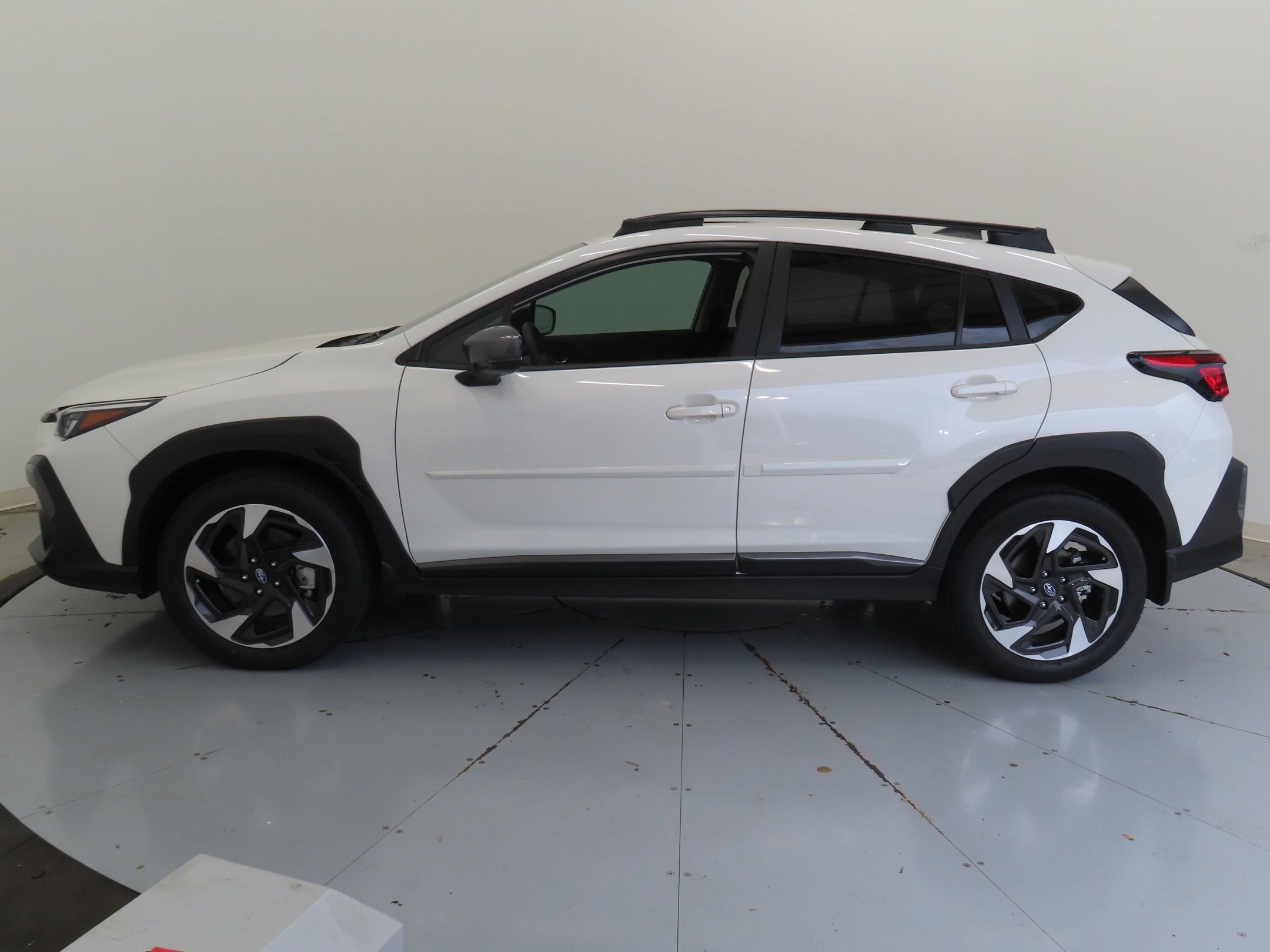 Used 2025 Subaru Crosstrek 2.5i Limited w/ Crosstrek Mirror Package AWD/4WD image 7