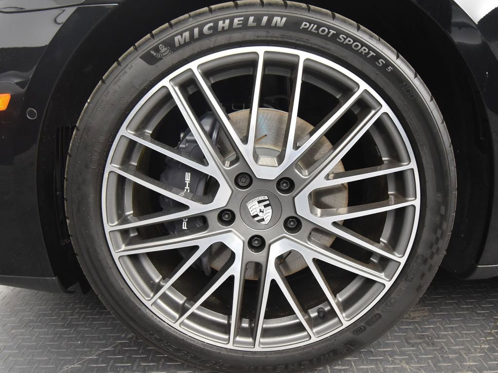 Used 2025 Porsche Panamera 4 image 13