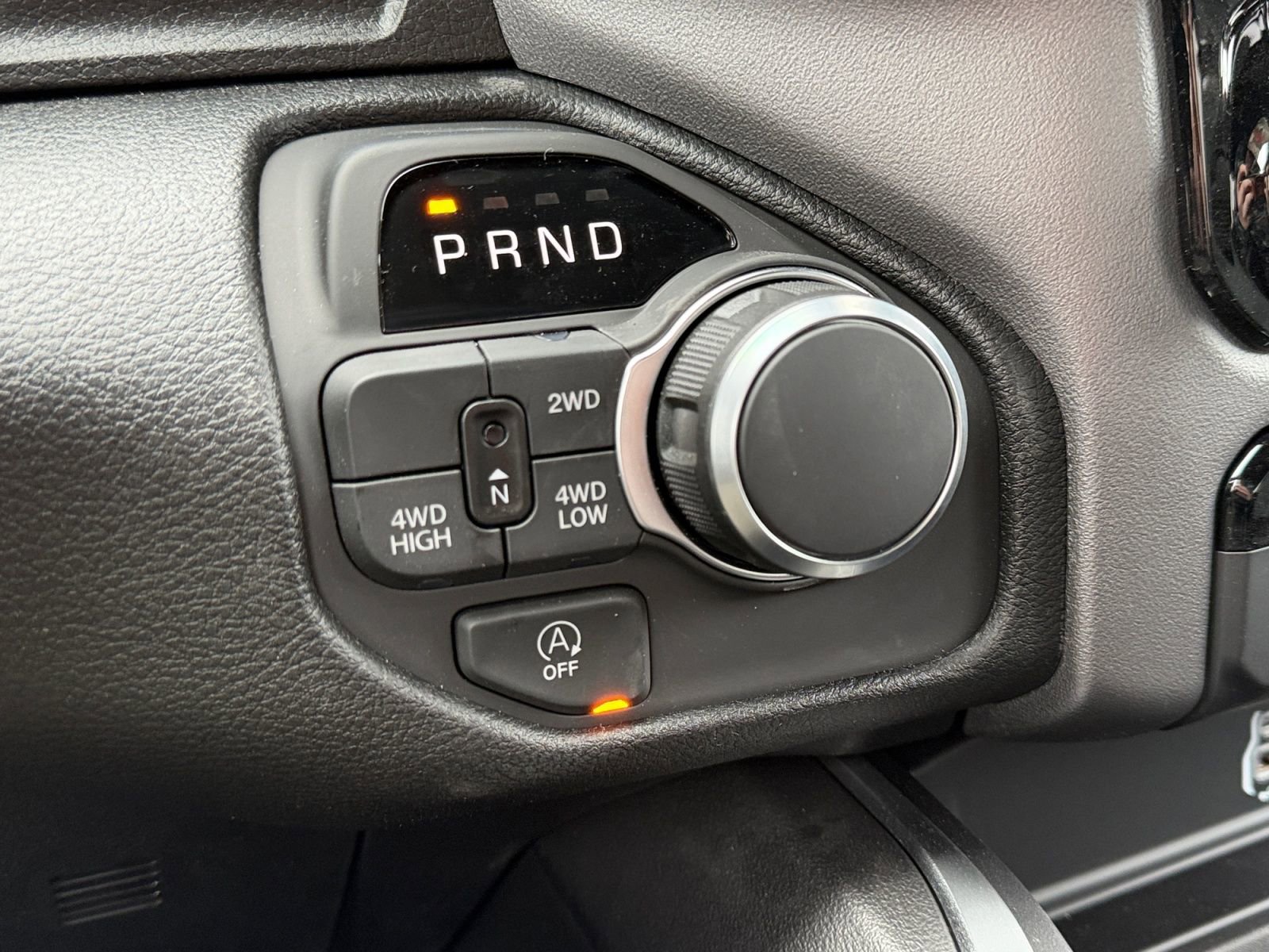 New 2026 RAM 1500 Express AWD/4WD image 21