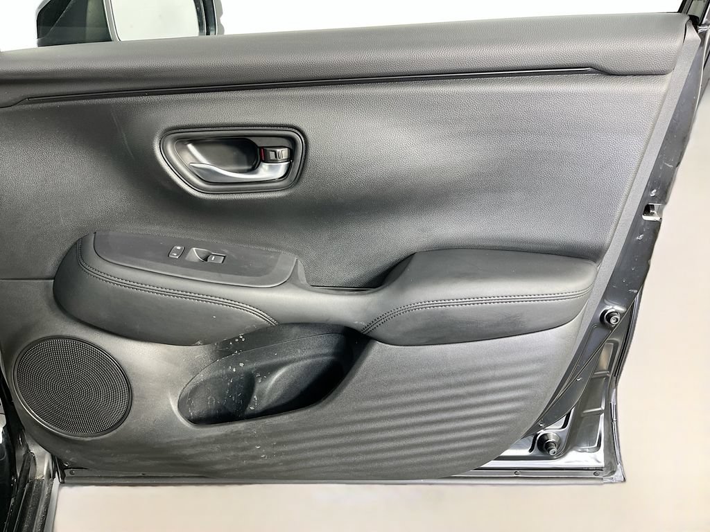 Used 2025 Honda HR-V LX image 33