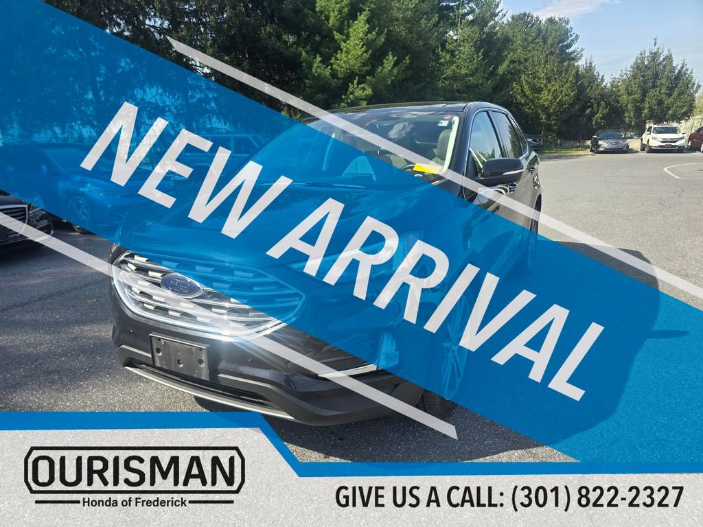 Used 2022 Ford Edge Titanium w/ Class II Trailer Tow Package image 4
