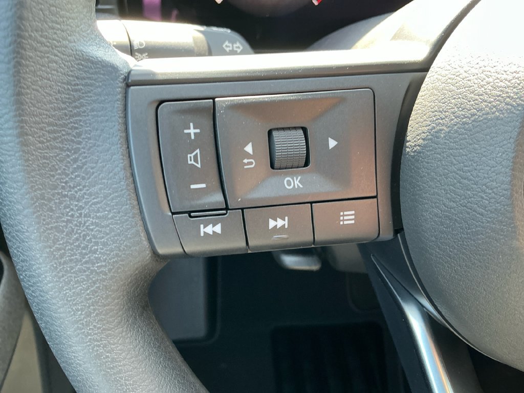 New 2027 Nissan Kicks SV AWD/4WD image 21