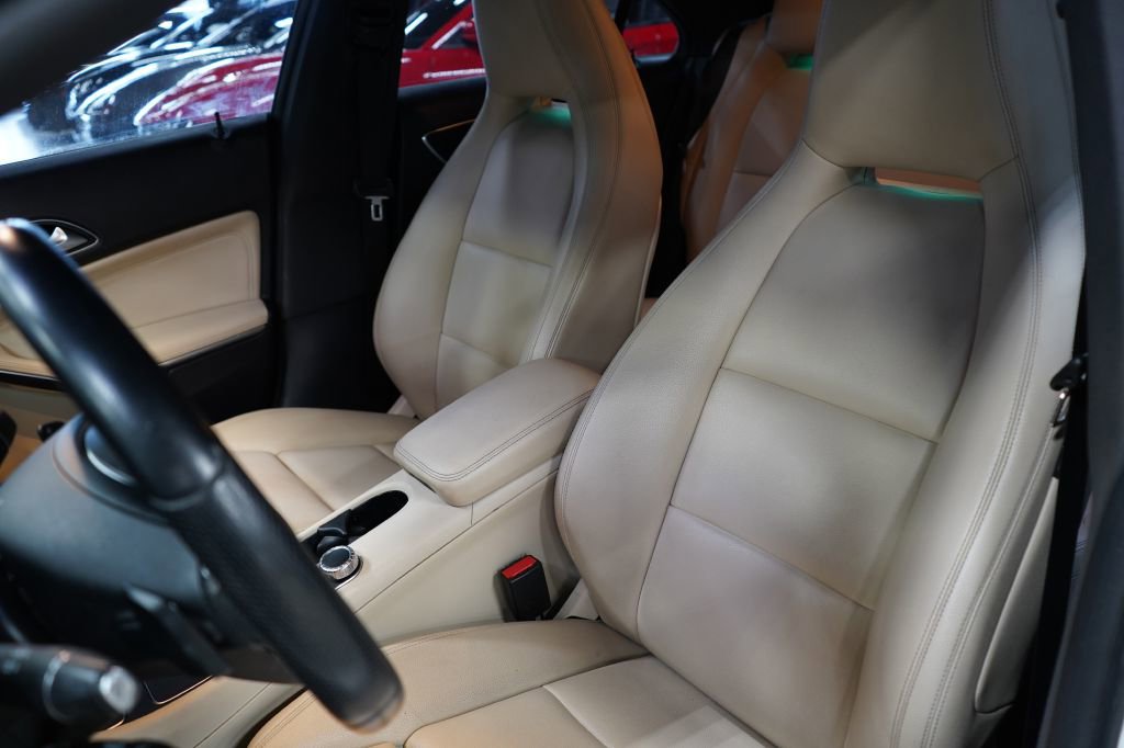 Used 2019 Mercedes-Benz CLA 250 image 11