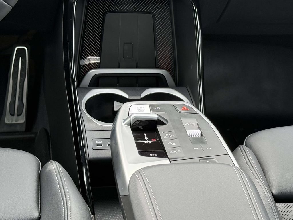Used 2025 BMW X1 M35i w/ Shadowloine Package AWD/4WD image 18