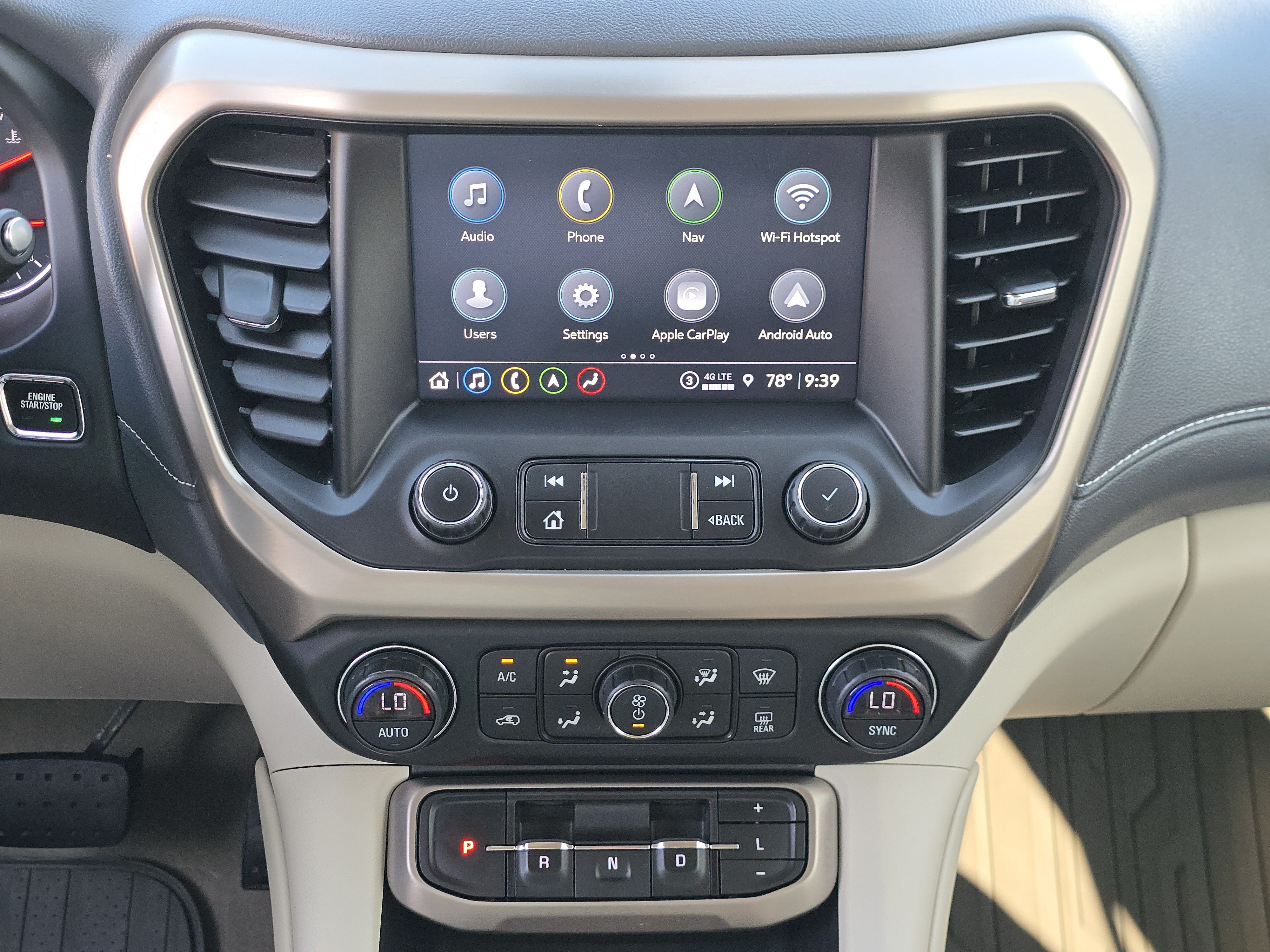 Used 2021 GMC Acadia Denali w/ Denali Technology Package AWD/4WD image 26