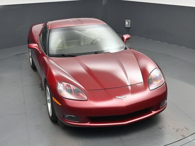 Used 2007 Chevrolet Corvette Coupe w/ Preferred Equipment Group RWD image 26