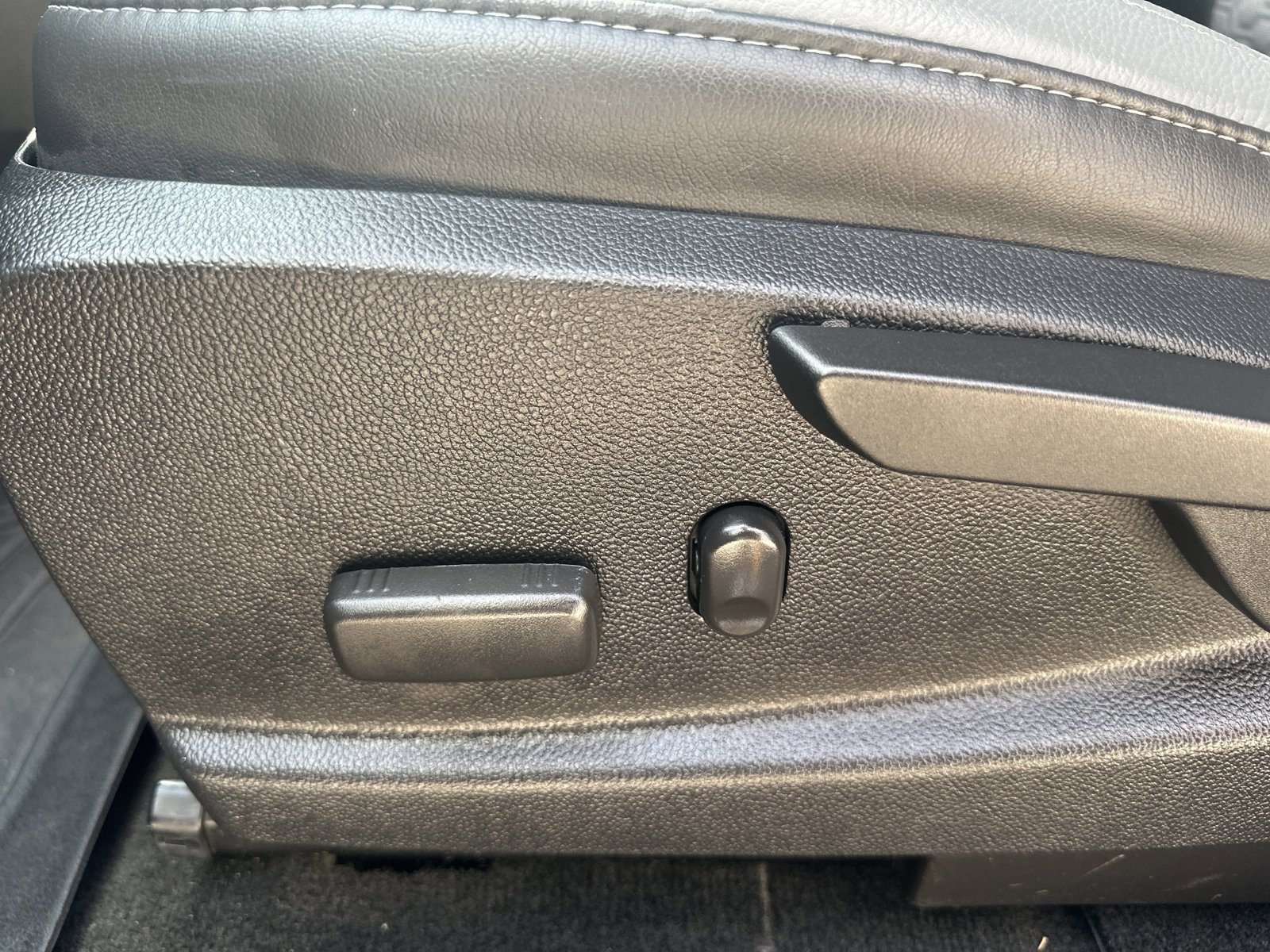 Used 2018 Chevrolet Colorado Z71 AWD/4WD image 23