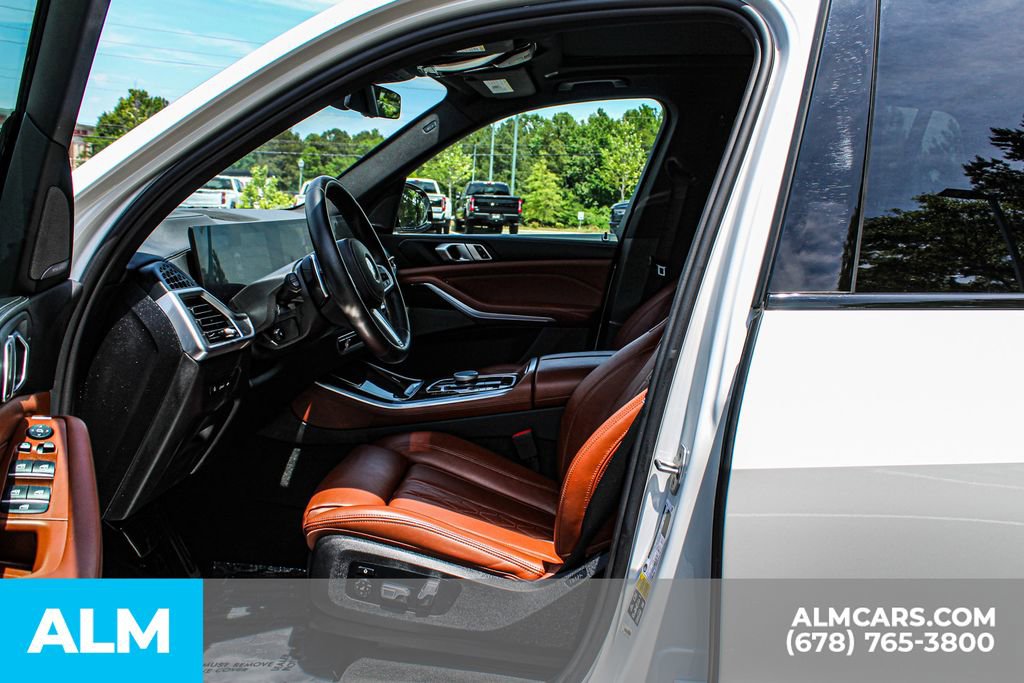 Used 2024 BMW X5 xDrive40i w/ M Sport Package AWD/4WD image 17
