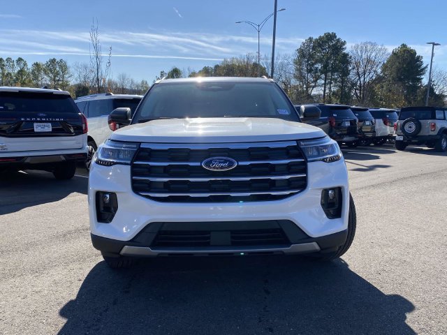 New 2026 Ford Explorer Active w/ Active Comfort Package AWD/4WD image 19