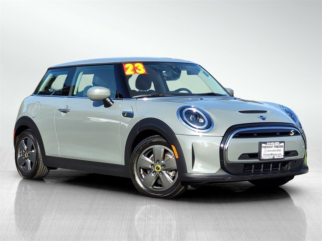 Used 2023 MINI Cooper SE image 1