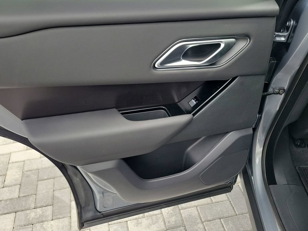 New 2026 Land Rover Range Rover Velar Dynamic SE AWD/4WD image 22