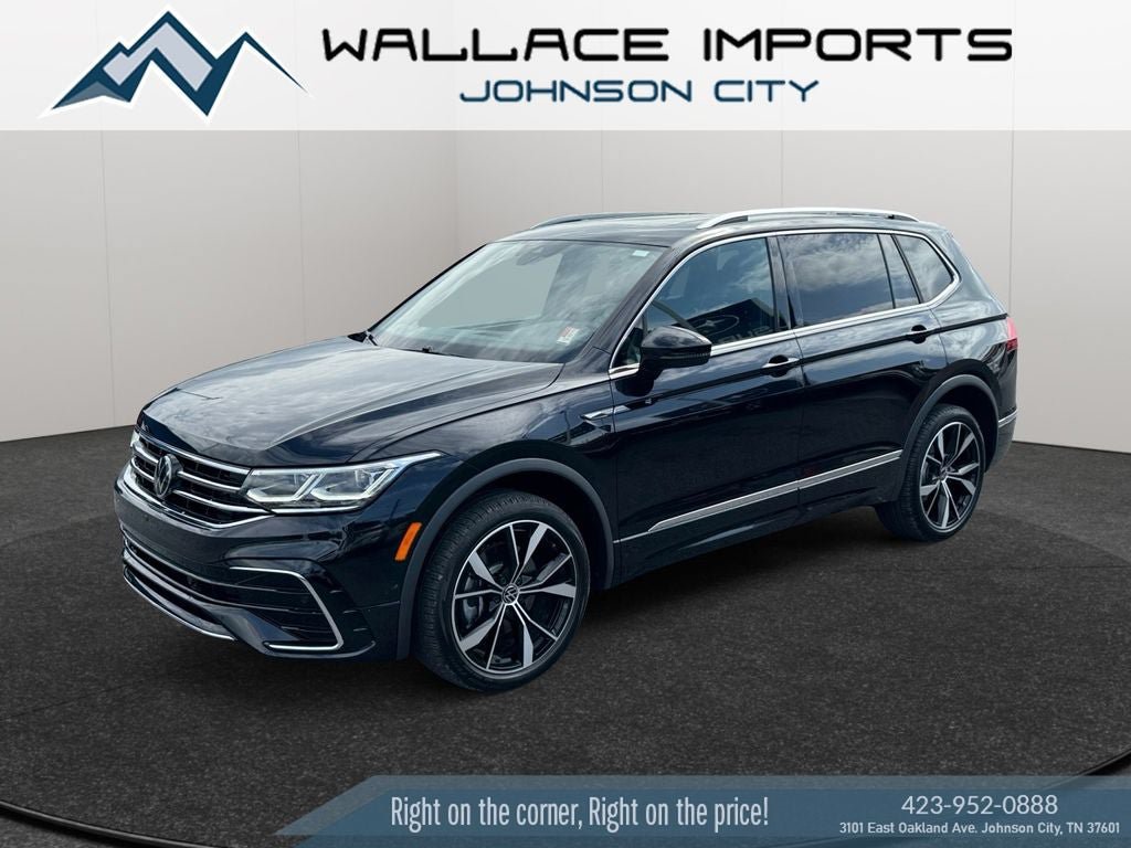Used 2024 Volkswagen Tiguan SEL R-Line AWD/4WD image 2