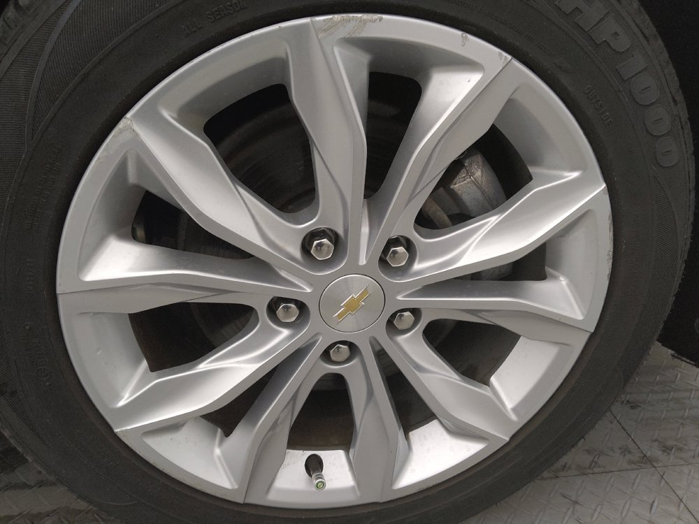 Used 2023 Chevrolet Malibu LT FWD image 31