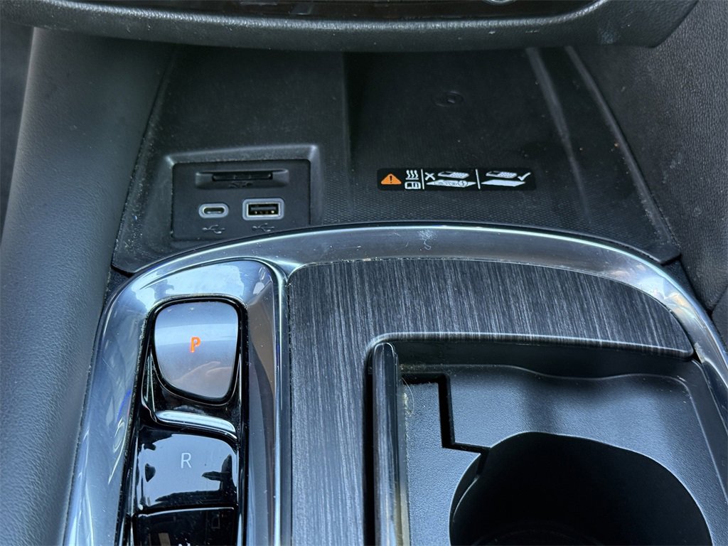 Used 2023 Buick Enclave Avenir w/ Avenir Technology Package image 20