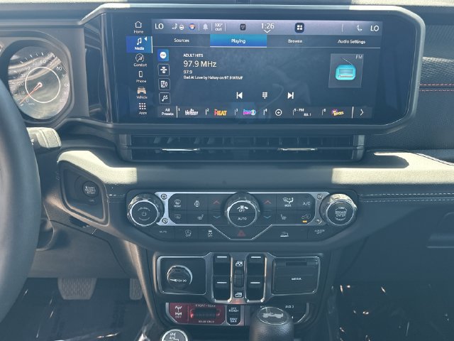 Used 2026 Jeep Wrangler Unlimited Rubicon AWD/4WD image 18