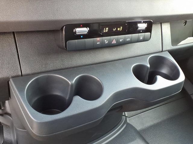 New 2025 Mercedes-Benz eSprinter 170 Cargo image 7