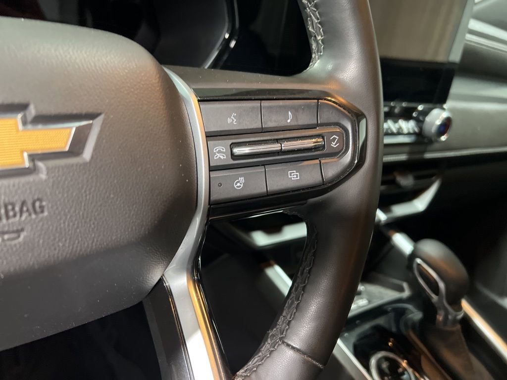Used 2025 Chevrolet Colorado LT w/ LT Convenience Package image 30