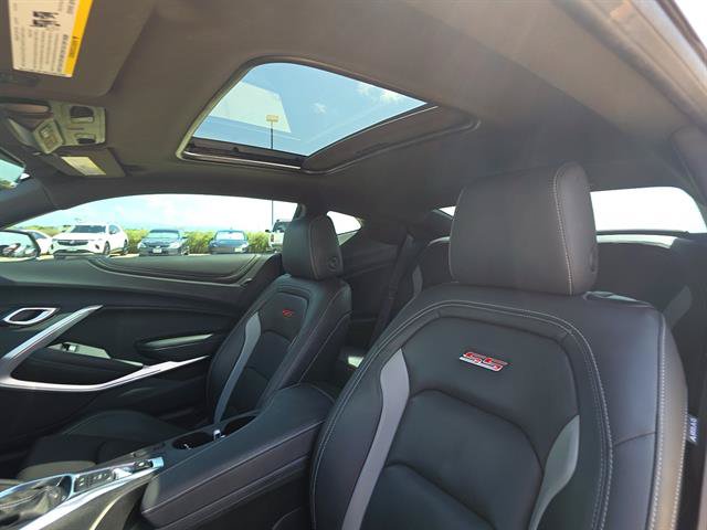 Used 2023 Chevrolet Camaro SS RWD image 16