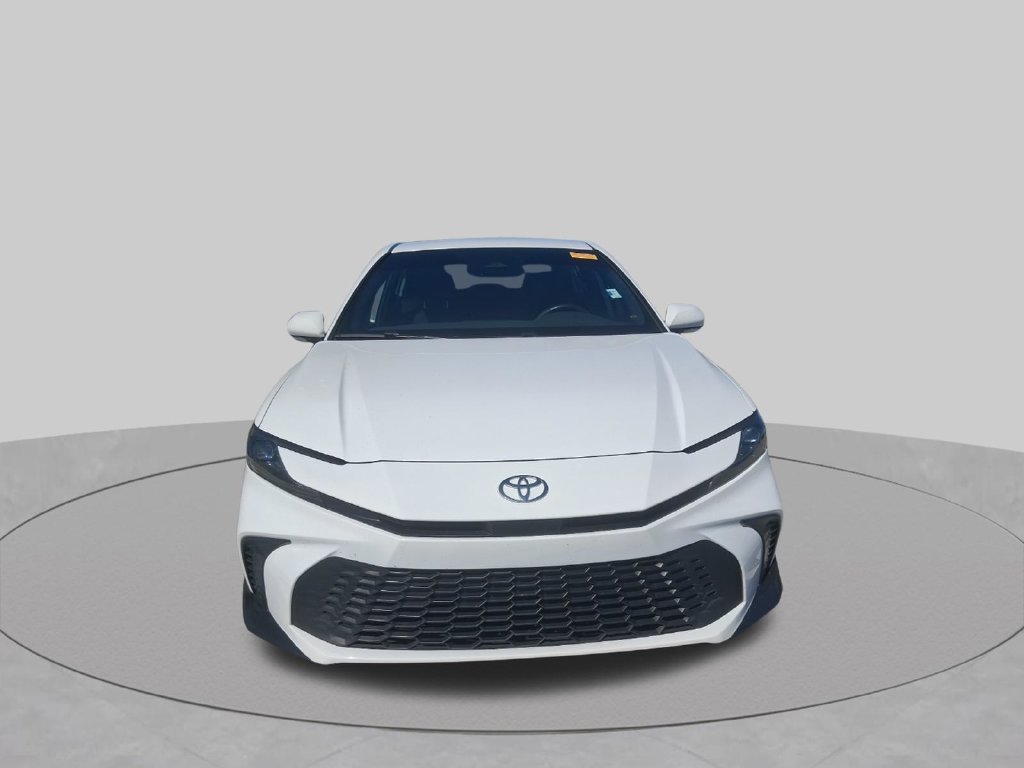Used 2025 Toyota Camry SE w/ Convenience Package FWD image 2