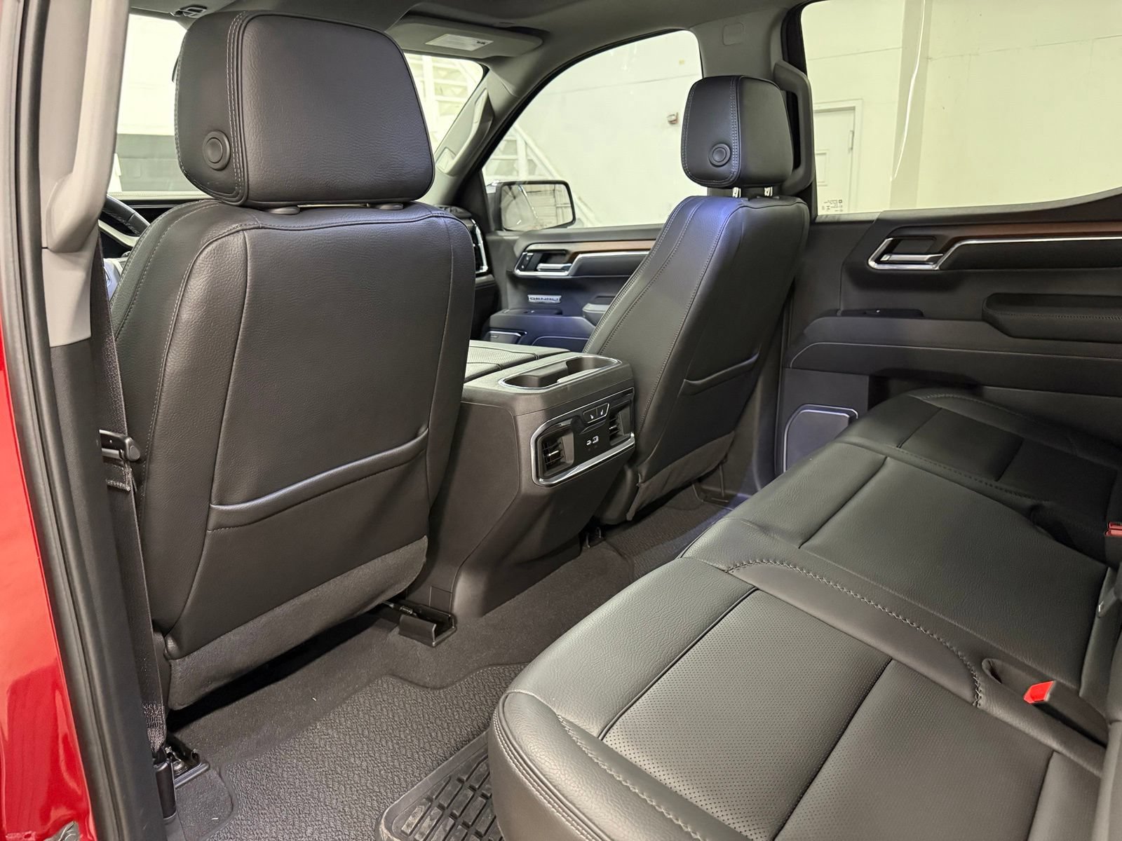 Used 2024 GMC Sierra 1500 Denali w/ Denali Reserve Package AWD/4WD image 23