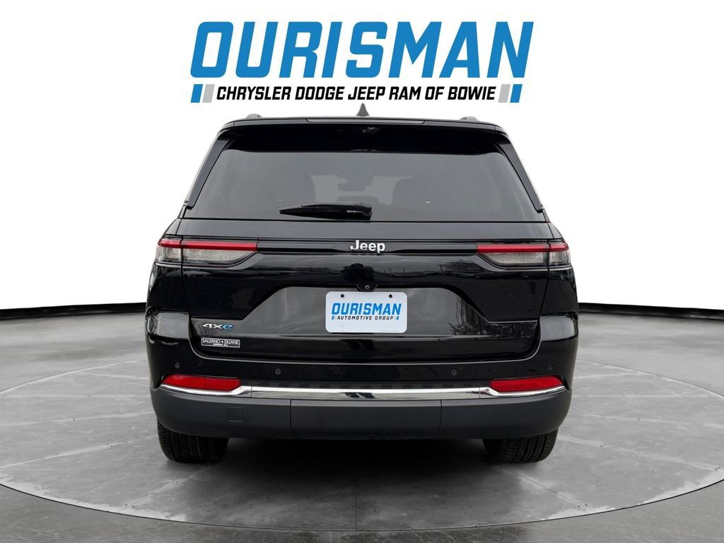 Used 2023 Jeep Grand Cherokee 4WD 4xe w/ Luxury Tech Group II image 5