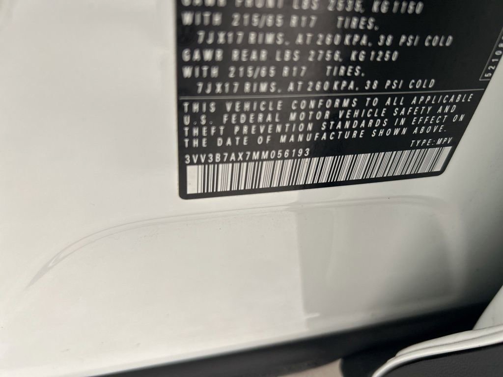 Used 2021 Volkswagen Tiguan SE image 37