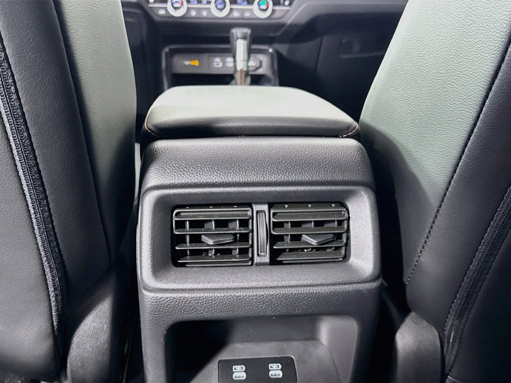 Used 2025 Honda CR-V Sport-L image 33