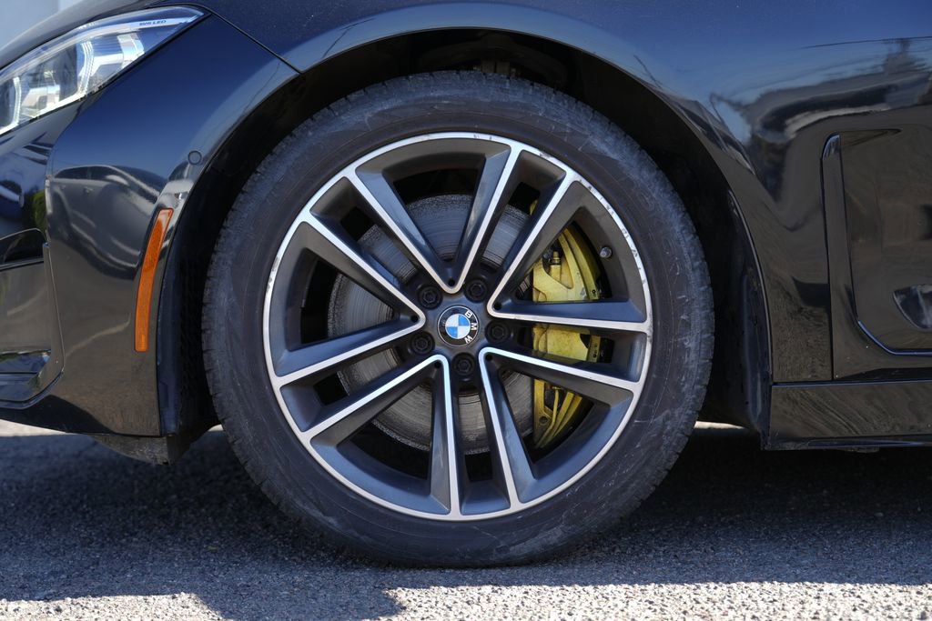 Used 2020 BMW 750i xDrive w/ Cold Weather Package image 13