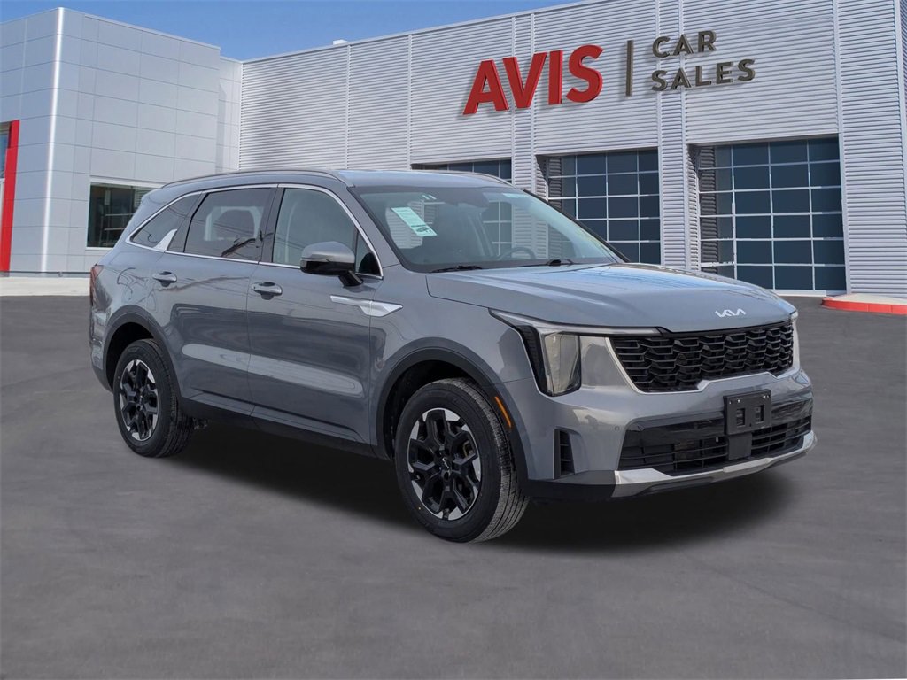 Used 2024 Kia Sorento S image 9