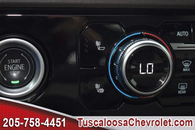 Used 2022 GMC Sierra 1500 SLT w/ X31 Off-Road Package AWD/4WD image 37