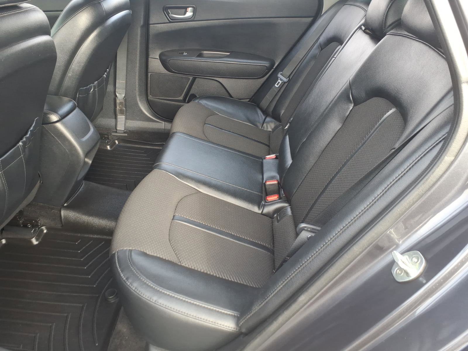 Used 2018 Kia Optima S image 7