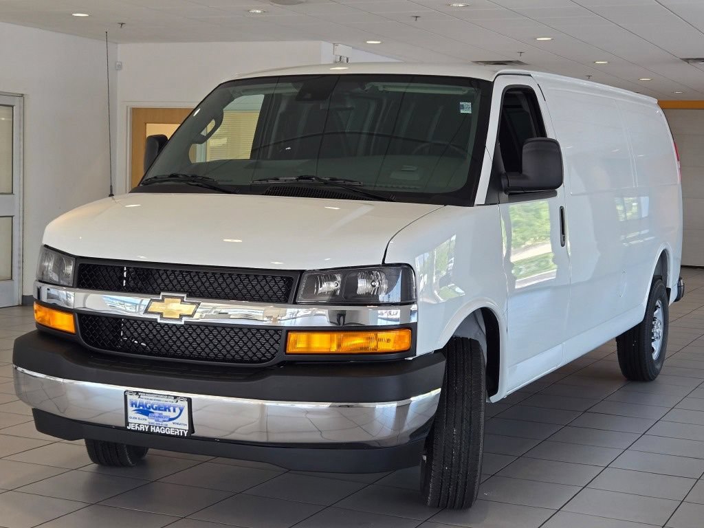New 2026 Chevrolet Express 2500 Extended w/ Driver Convenience Package RWD image 3