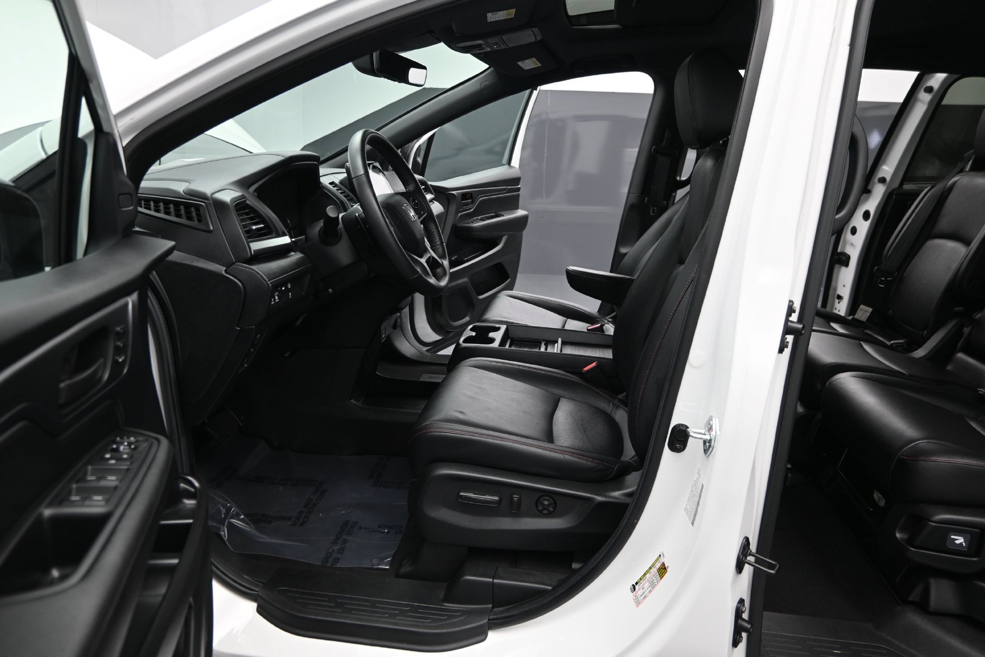 Used 2024 Honda Odyssey Sport image 13