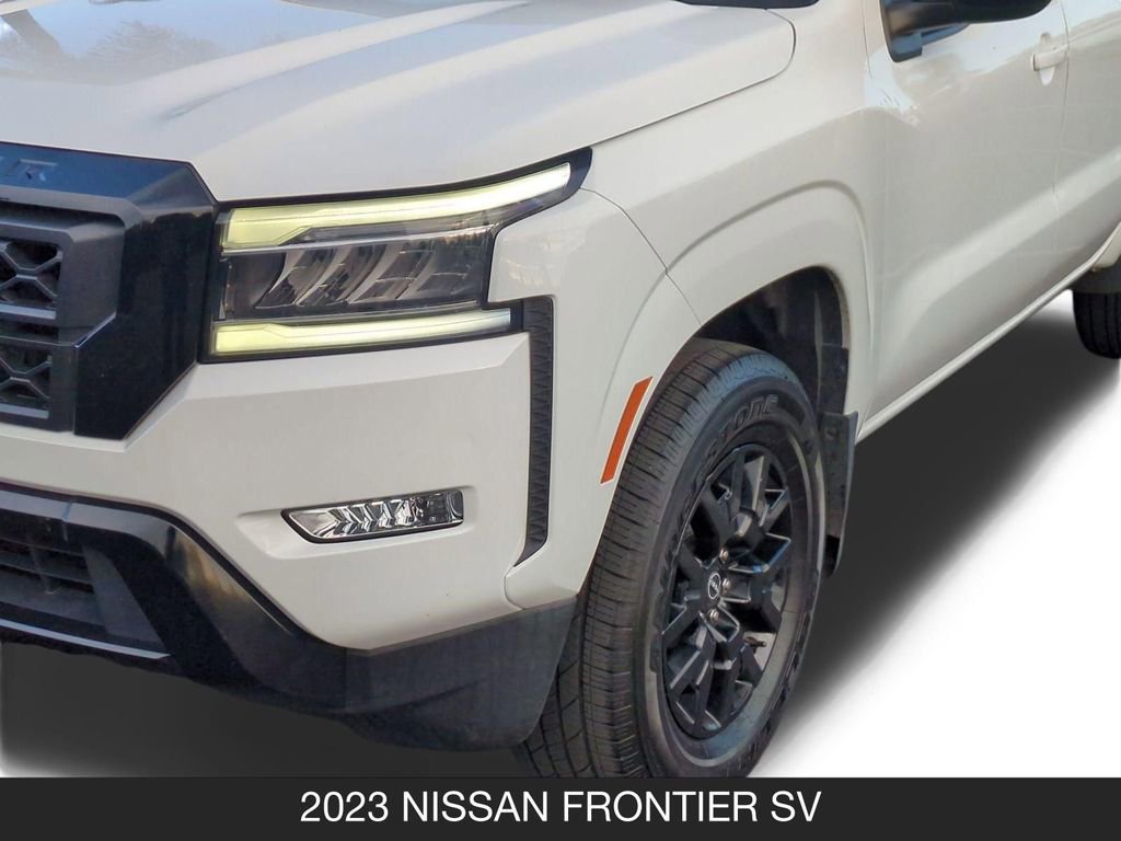 Used 2023 Nissan Frontier SV w/ Midnight Edition Package RWD image 10