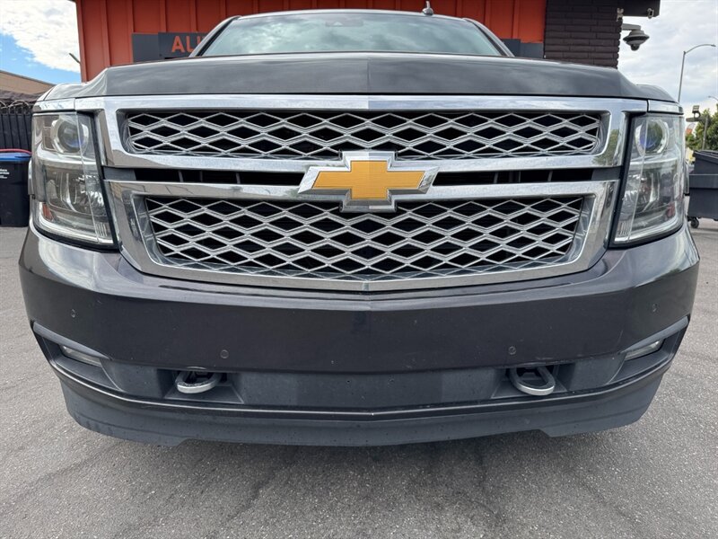 Used 2017 Chevrolet Tahoe LT w/ LT Signature Package RWD image 4